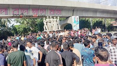 Photo of কোটাবিরোধীদের হটিয়ে রাজু ভাস্কর্যে ছাত্রলীগ